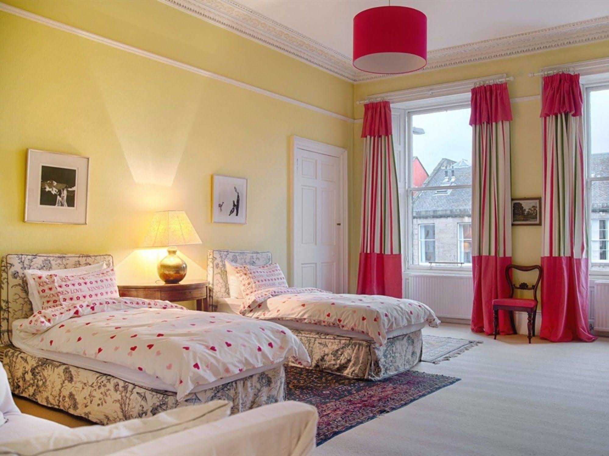Winter Cherry Bed & Breakfast Edinburgh Exterior photo